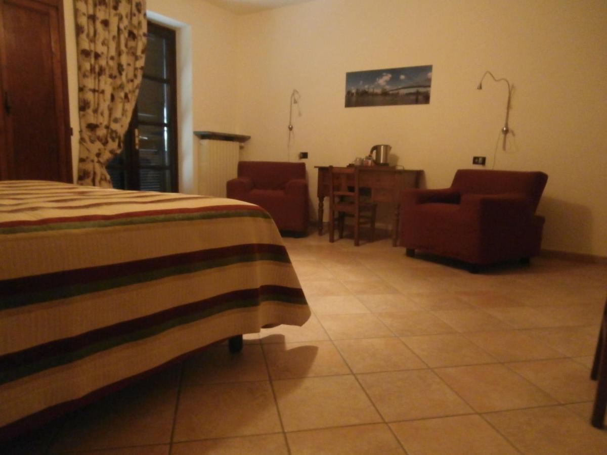 Casa Molly Hotel La Morra Bagian luar foto